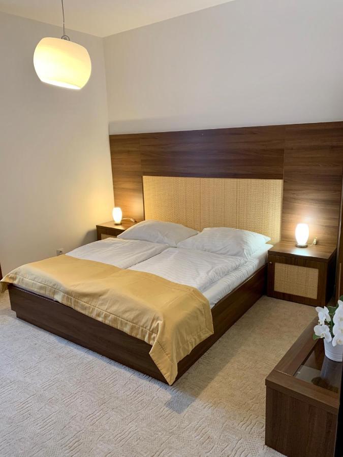 Hotel Art Pisek  Luaran gambar