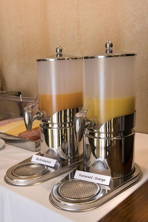 Hotel Art Pisek  Luaran gambar